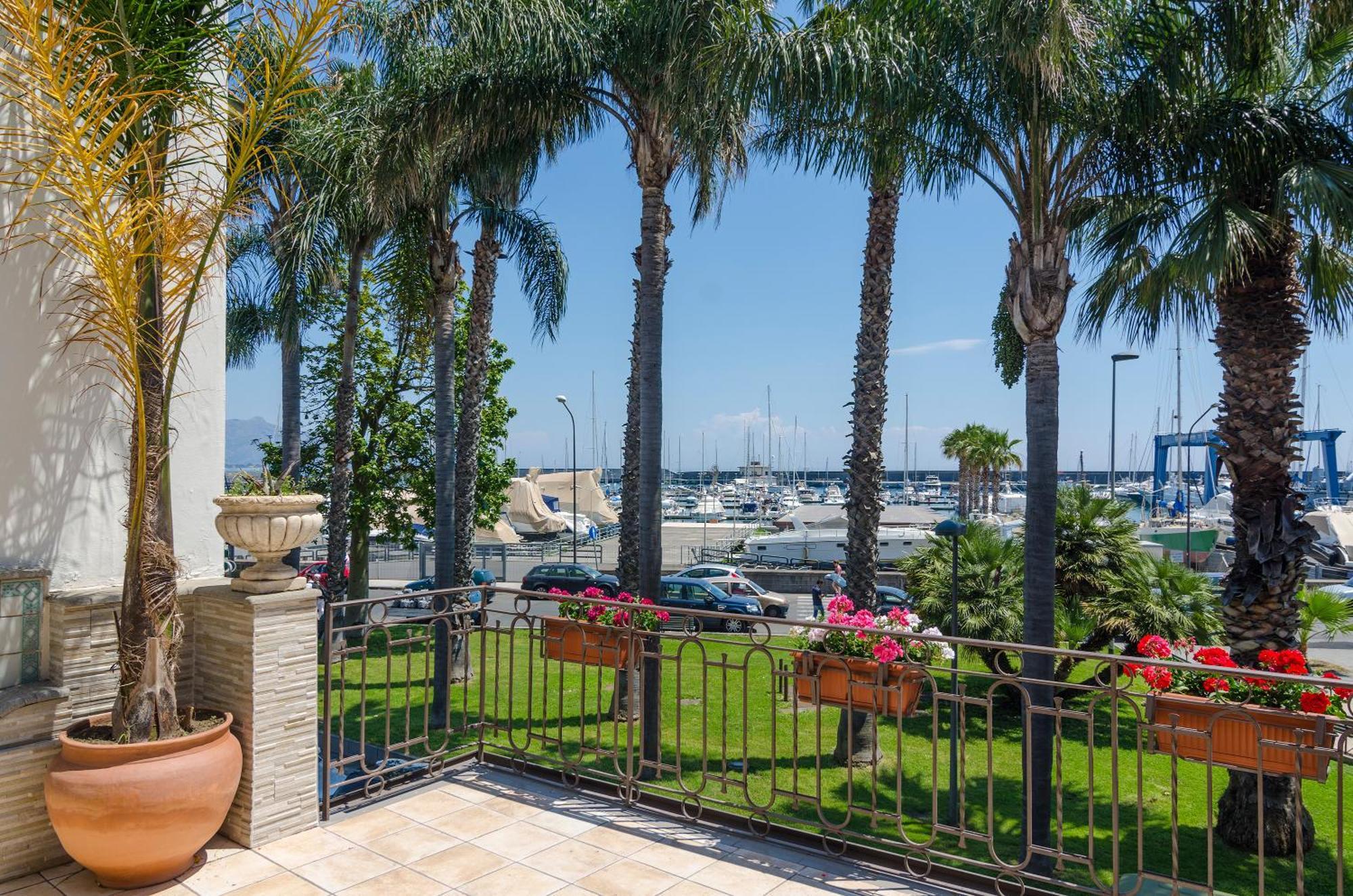 Vila Casa Delle Zammare Fronte Mare Centro Storico Riposto Exteriér fotografie