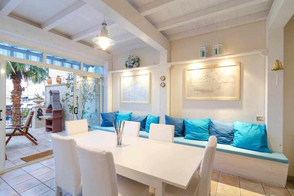 Vila Casa Delle Zammare Fronte Mare Centro Storico Riposto Exteriér fotografie