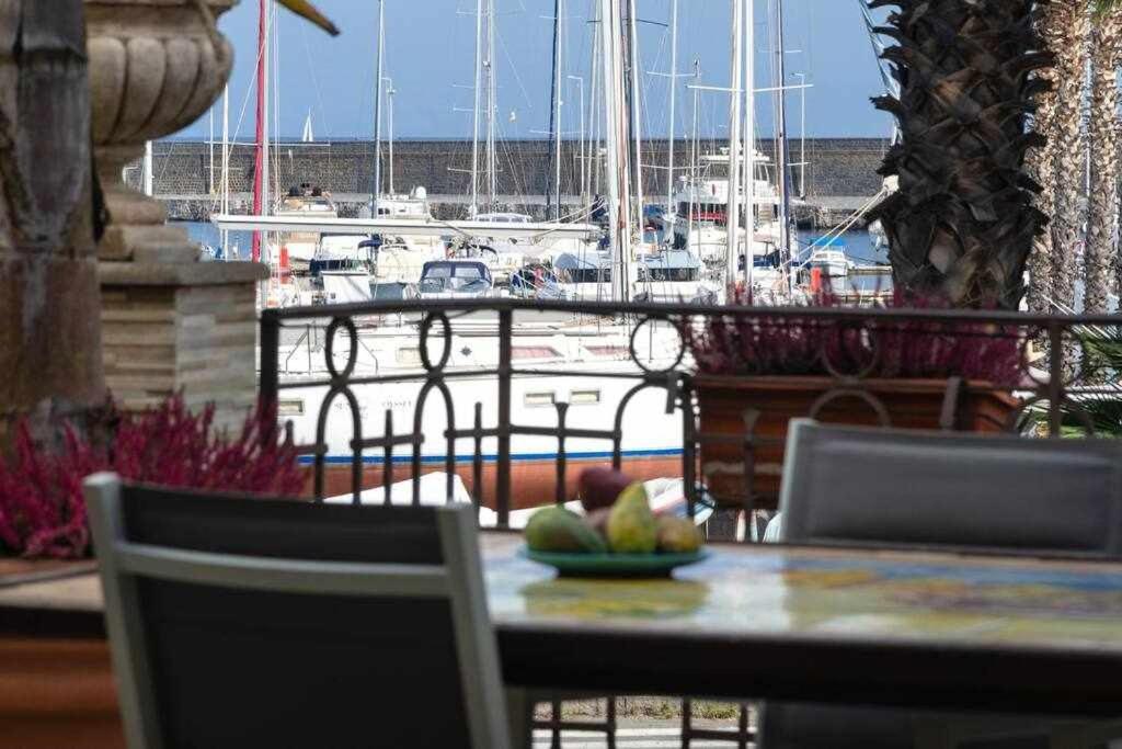 Vila Casa Delle Zammare Fronte Mare Centro Storico Riposto Exteriér fotografie