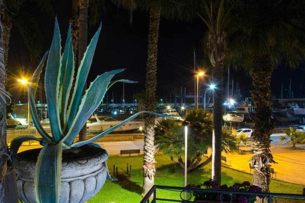 Vila Casa Delle Zammare Fronte Mare Centro Storico Riposto Exteriér fotografie