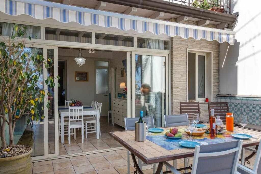 Vila Casa Delle Zammare Fronte Mare Centro Storico Riposto Exteriér fotografie
